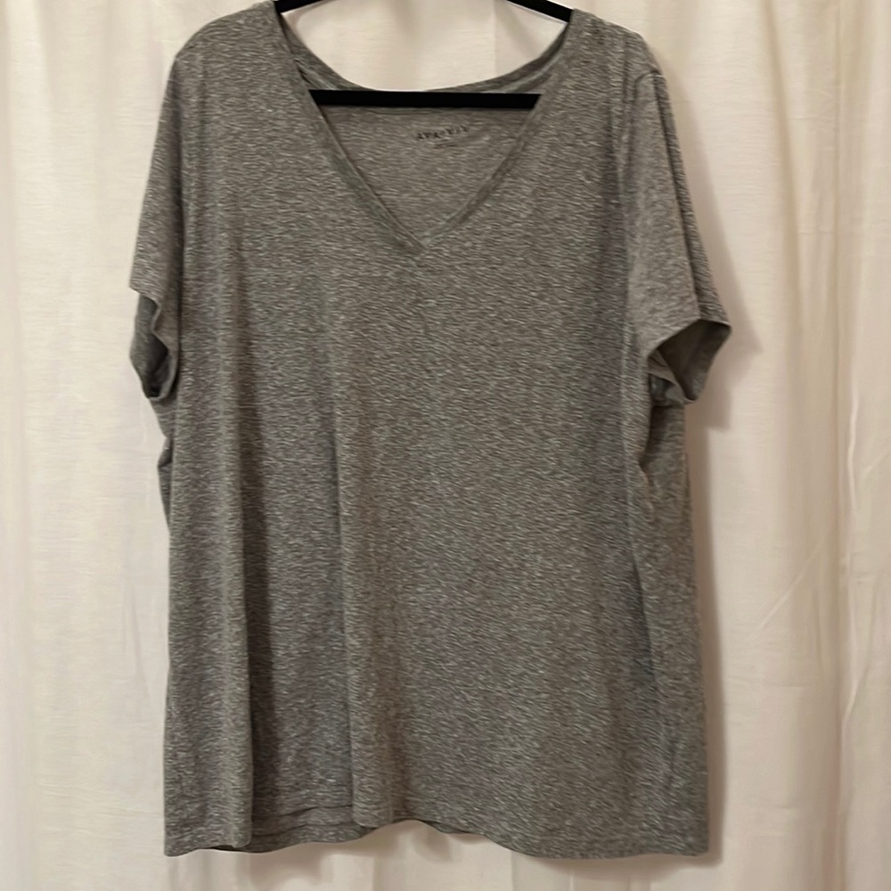 Gray Ava & Viv top